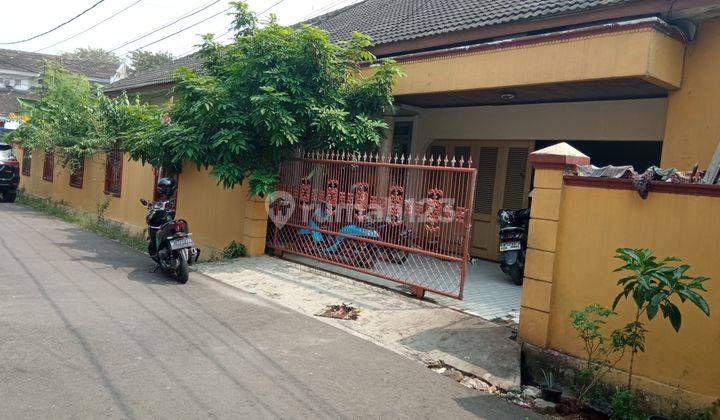 Rumah 1 Lantai asri Pondok Bambu Jakarta Timur  1