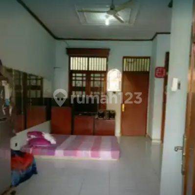 Rumah dekat jalan utama pondok kelapa jakarta timur 2