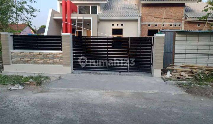 RUMAH BARU SIAP HUNI DI PURWOMARTANI 1