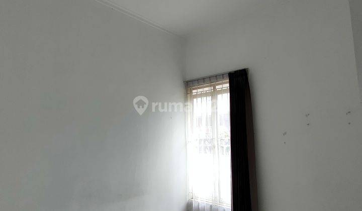 Rumah Hook Siap Huni Di Komplek Taman Holis Indah1 2