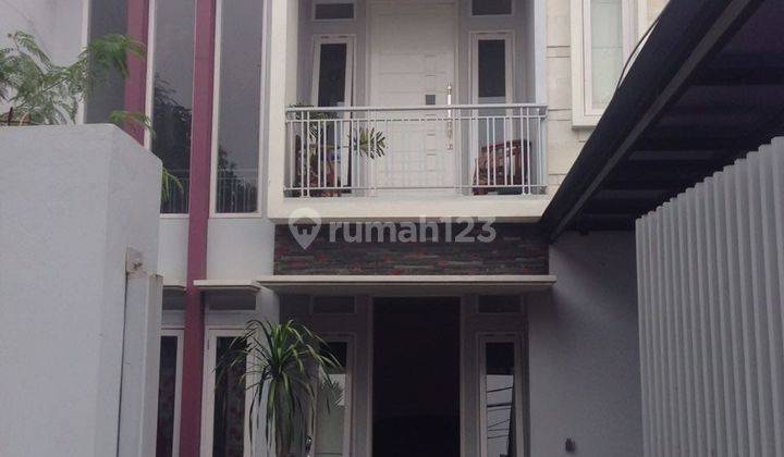 Rumah Minimalis di Bintaro 1