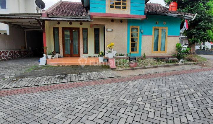 Rumah Asri Perumahan Merapi view Sleman 1