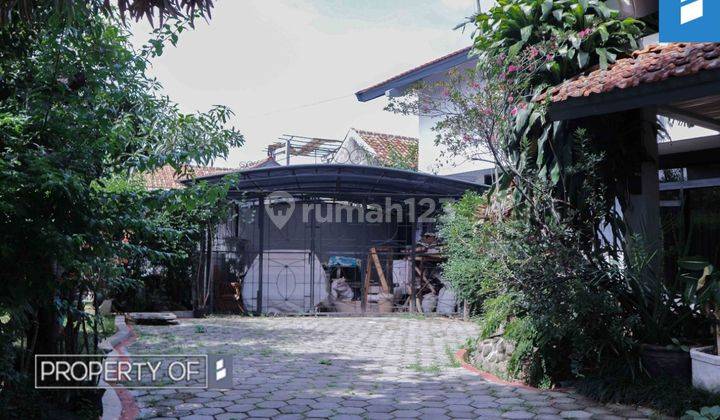 Rumah Asri 2 Lantai Main Road Cigadung Dago Bandung Utara 2