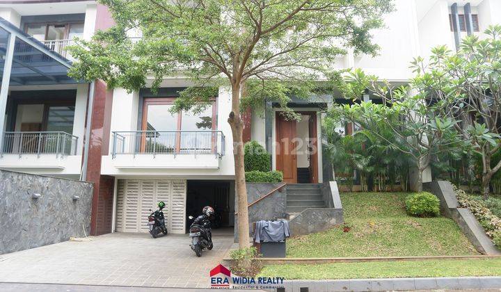 Rumah 2 Lantai Modern di Kenanga Residence, Cilandak Jakarta 1