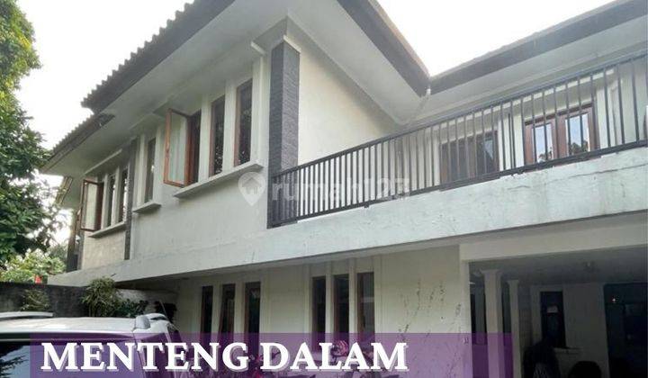 House at Patra Kuningan 1