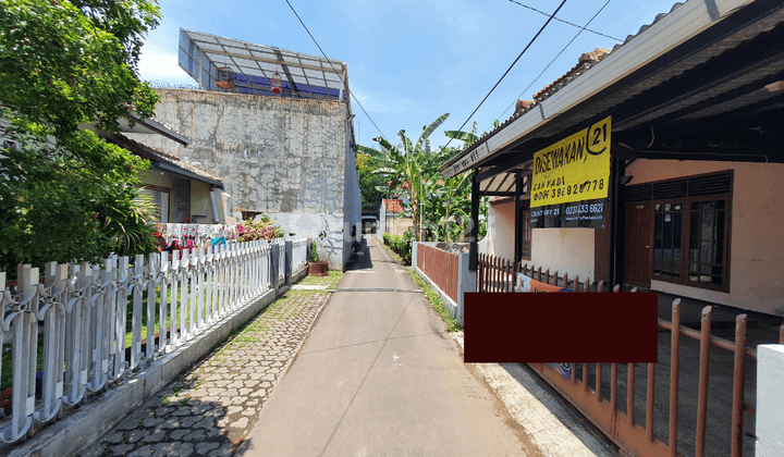 RUMAH GANG KENARI JALAN CIPTO  2