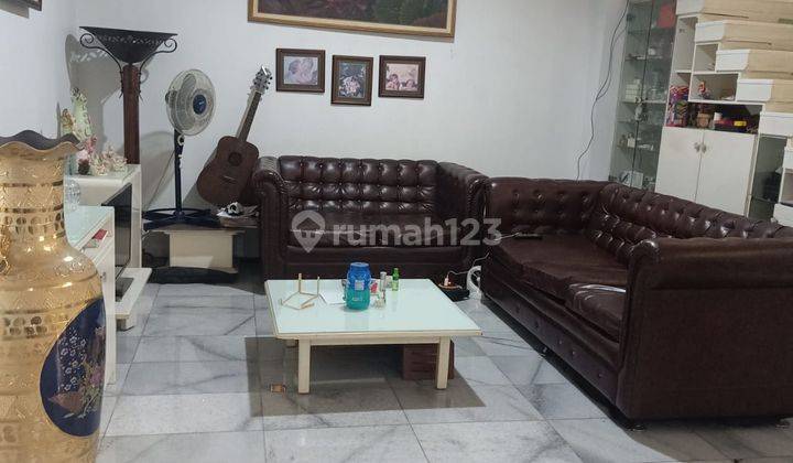 Rumah Hunian Dua Lantai  Dekat  Bandara  Nyaman Tenang Siap Pakai 2