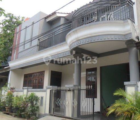 Rumah 2 Lantai di Jati Asih 2