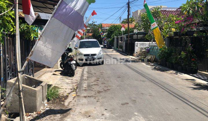 Rumah luas tengah kota dekat jalan raya mataram dr cipto semarang 2