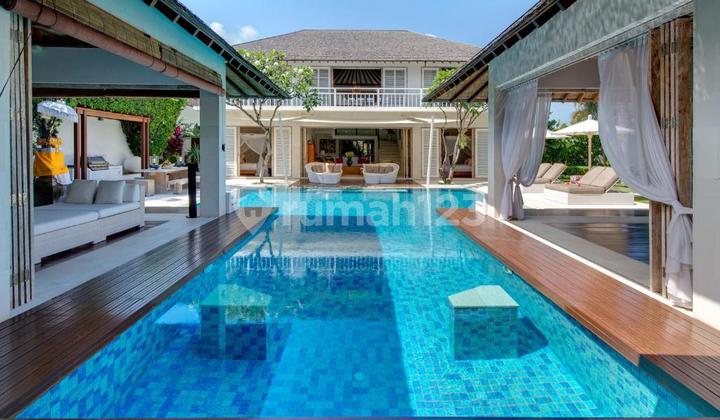 Turun Harga... Villa Mewah Prime Area di Sekitar Area Jalan Kayu Aya , Oberoi Seminyak...250 Meter ke Ku De Ta , 350 Meter ke Kim So dan 500 Meter ke La Luciola Turun Harga... Villa Mewah Prime Area di Sekitar Area Jalan Kayu Aya , Oberoi Seminyak...250 Meter ke Ku De Ta , 350 Meter ke Kim So dan 500 Meter ke La Luciola