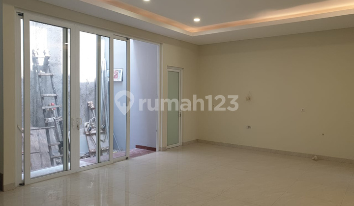 Minimalist New House Ready to Occupy in North Jakarta Kelapa Gading 2