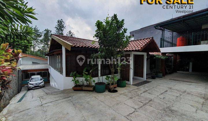 Murah Rumah Furnished di Jl Raya Golf Dago, Bandung 1