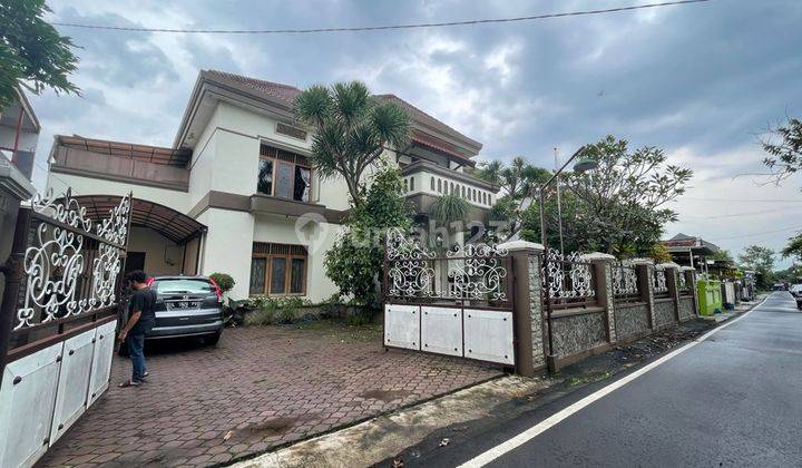 Rumah Megah Konsep Timur Tengah 2