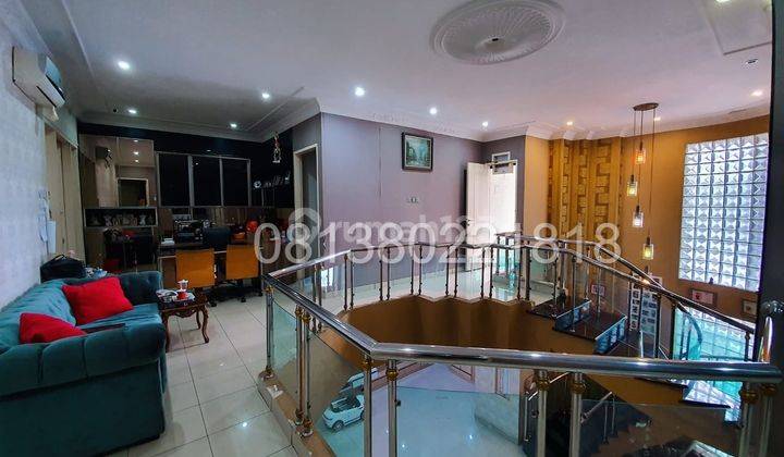 Rumah 2 Lantai Bagus Furnished Sertifikat Hak Milik 2