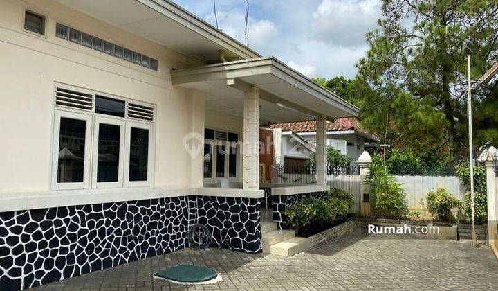 TURUN HARGA RUMAH HERITAGE SANGAT TERAWAT 2,5 LANTAI SAYAP Jl. VETERAN BANDUNG PUSAT 1