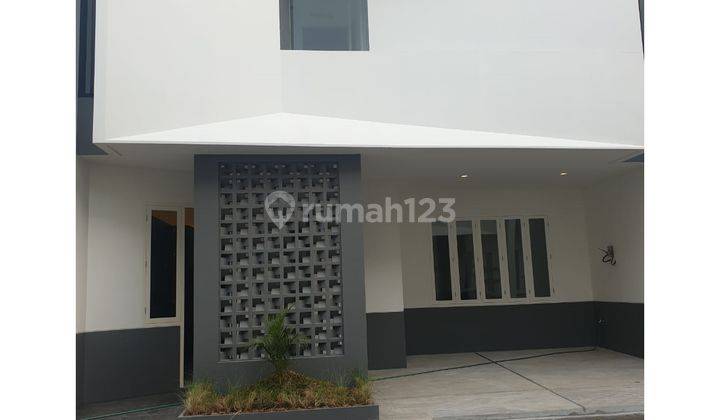 Rumah di Jatibening Bekasi Lokasi Strategis 1