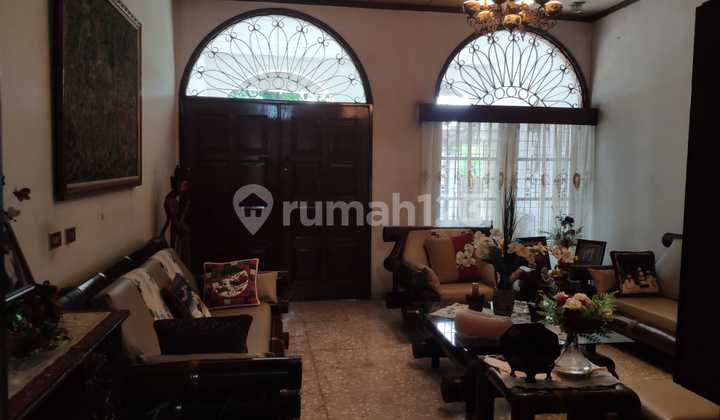Jual Rumah Di Kebayoran Lama Jakarta Selatan Jual Rumah Di Kebayoran Lama Jakarta Selatan