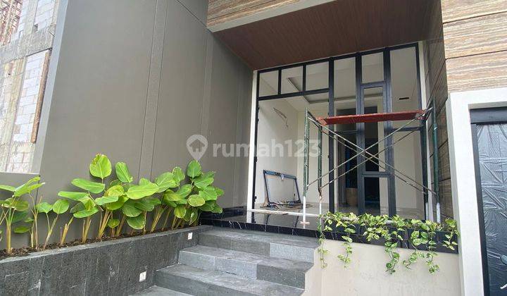 Rumah Villa Bukit Regency 1 Pakuwon Indah Modern Scandinavian 2