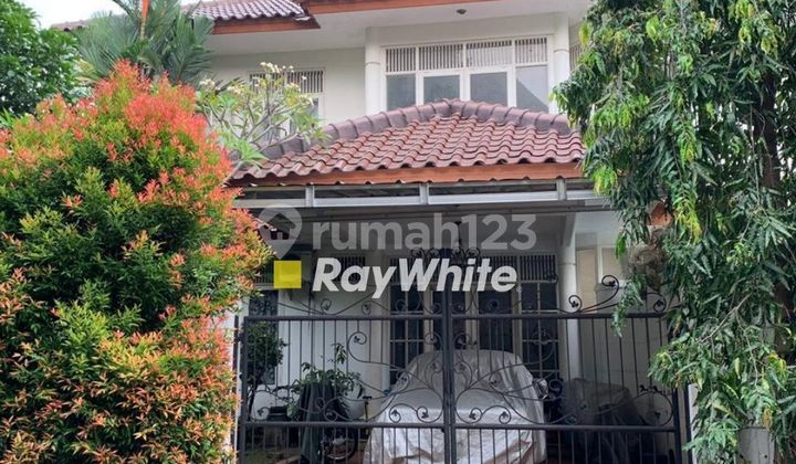 Rumah Classic Dan Terawat Di Lebak Bulus