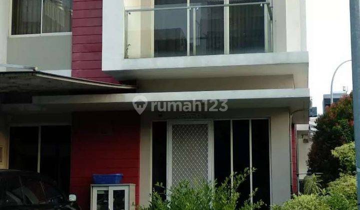 Rumah bagus Golf Lake residence cengkareng siap huni  1