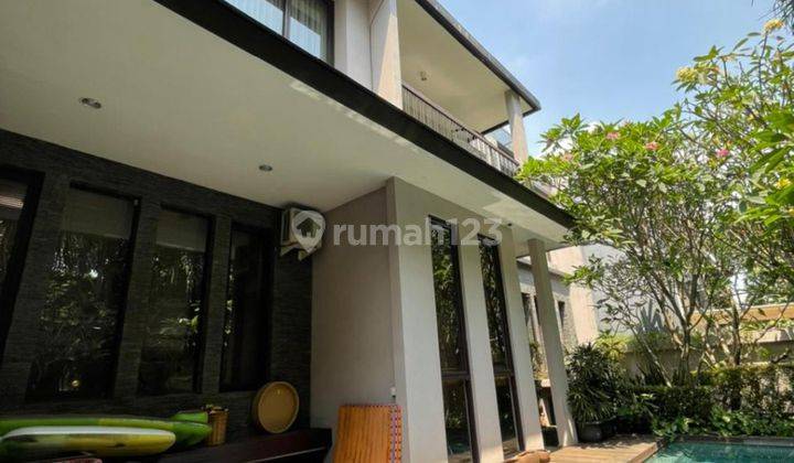 RUMAH MODERN dgn S.POOL, NEAR SENOPATI, KEBAYORAN BARU 1