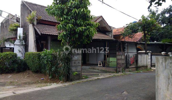 Rumah tua hitung tanah dekat perumahan 1