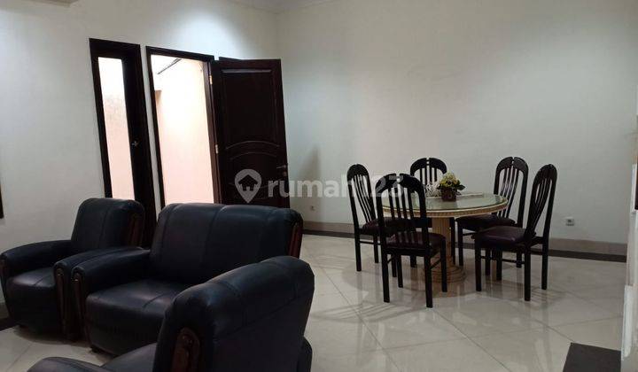 Rumah 2 Lantai yang SANGAT MENARIK di Lippo Karawaci 2