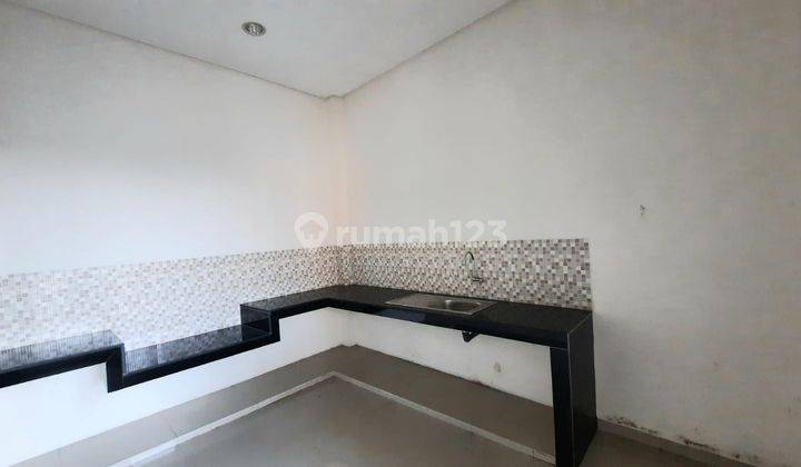 Rumah bagus modern minimalis ada kolam renang siap huni disewakan di telaga bodas gajahmungkur semarang 2