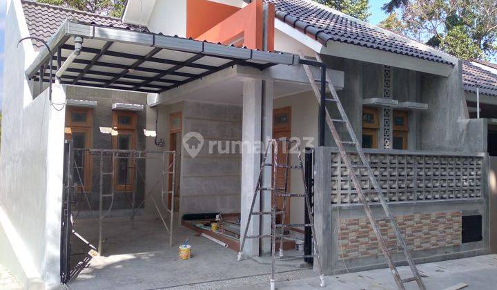 RUMAH BARU ISTIMEWA BERKUALITAS di TIRTOMARTANI KALASAN SLEMAN DEKAT KANTOR LPMP DAN RS. BHAYANGKARA 2