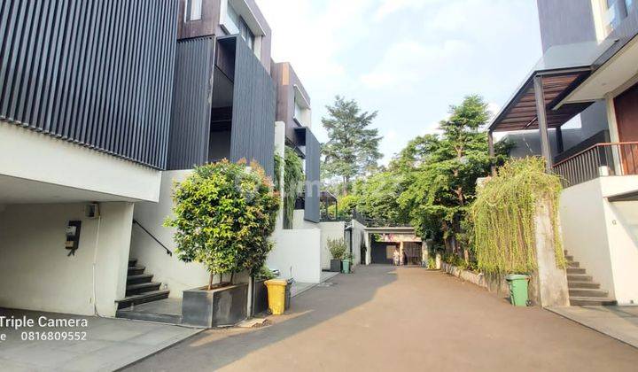 Town House Modern Minimalist di Cilandak 2