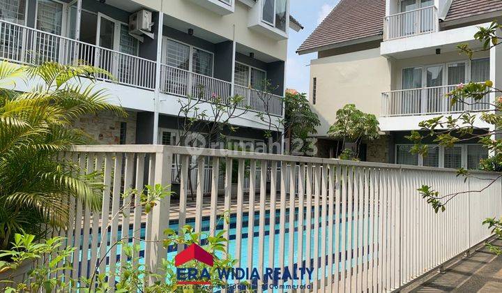 Rumah 3 Lantai Minimalis Modern di Mega Kuningan Jakarta Selatan 2