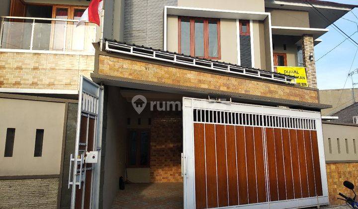 Rumah baru, 2 lantai cakep, jual 1,7M, tengah Solo 1