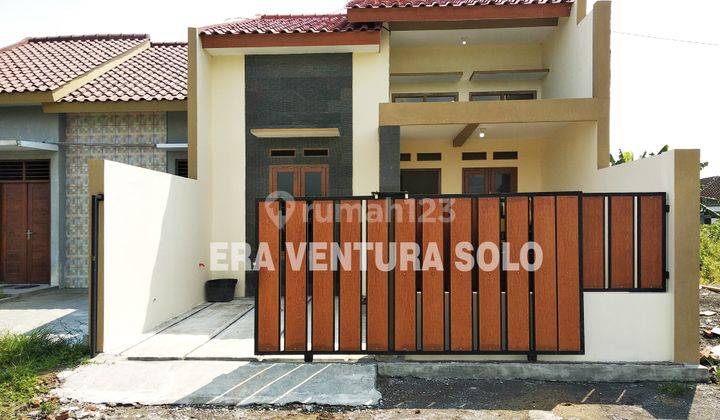 Rumah Minimalis Baru Kartasura 1