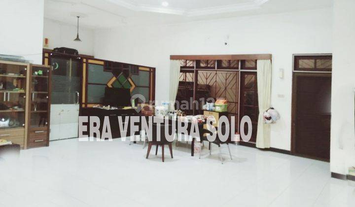 Rumah Kawasan Elite Solo Baru 1