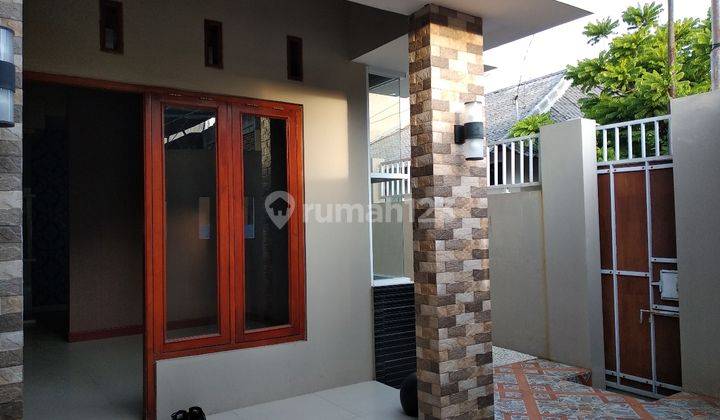 Rumah 2 lantai Sriwedari, 1,7M atau 50jt/th, tengah Solo 1