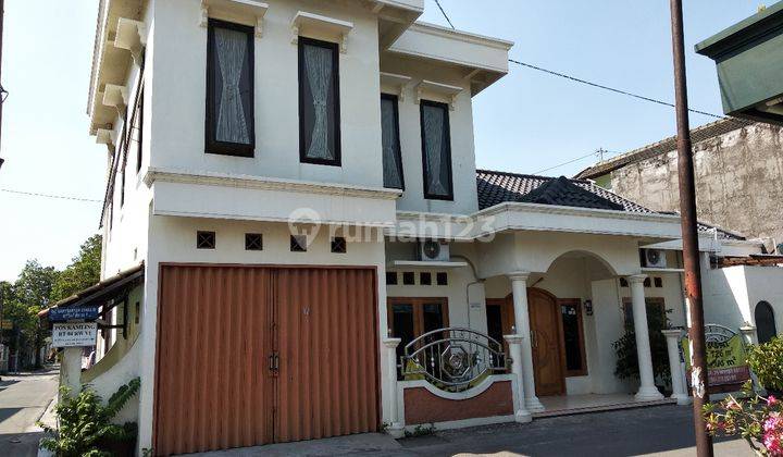 Rumah Banyuanyar 2 lantai 126/180/12&10 hrg 1,1M 1