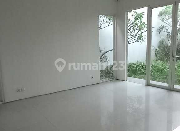 Rumah royal residence wiyung dekat graha famili, citraland,pakuwon indah 2