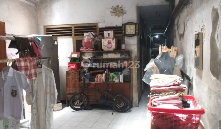 RUMAH TUA DAERAH STRATEGIS PASAR BARU 2