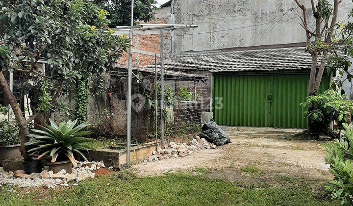 Rumah 880m hanya hitung tanah di tepi jalan raya margonda 1