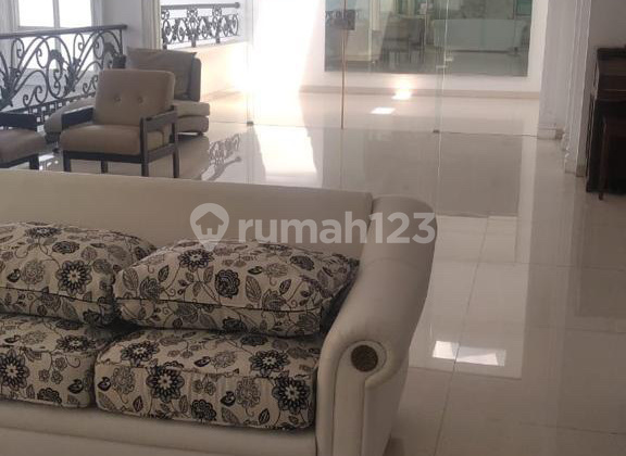 Dijual Rumah Bagus Mainroad Singgasana Bandung