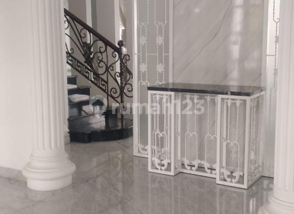 Dijual Rumah Bagus Mainroad Singgasana Bandung 2