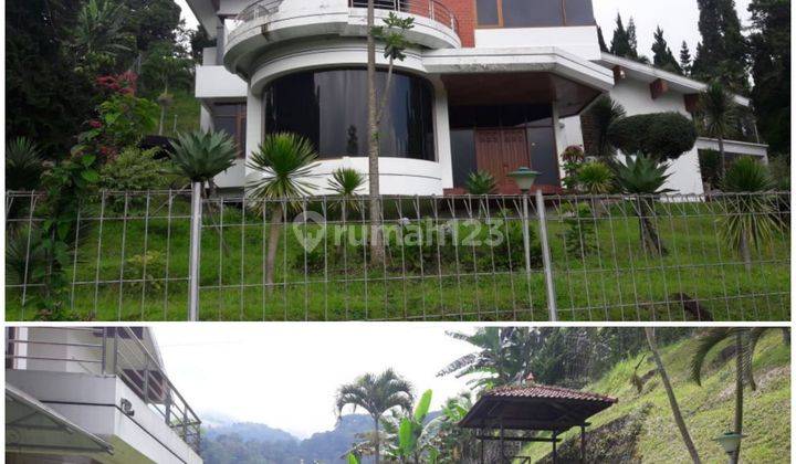 Jual Villa Lux Murah di Trawas garden. Design arsitek terkenal 1