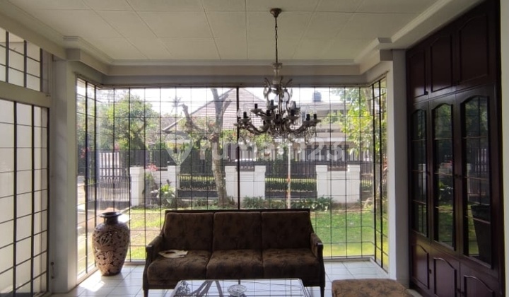 DISEWAKAN RUMAH LAMA TERAWAT DISETRASARI DEKAT TOL PASTEUR