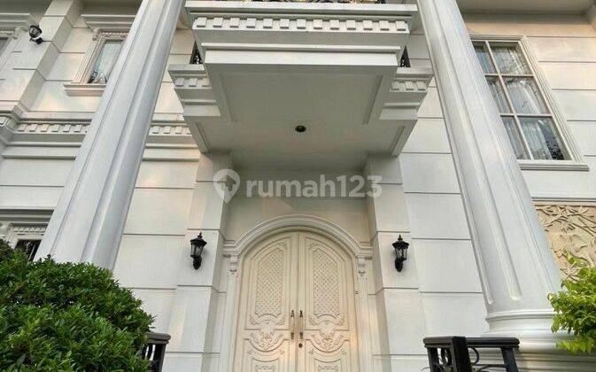 Rumah Hunian Mewah di BSD City Tangerang Selatan 1