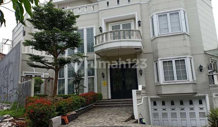 Himalaya Taman Diponegoro, Lippo Karawaci