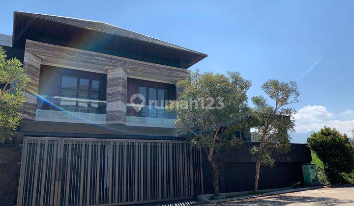 Rumah Baru Setra Duta Lux Baru Siap Huni bisa ada pool 2