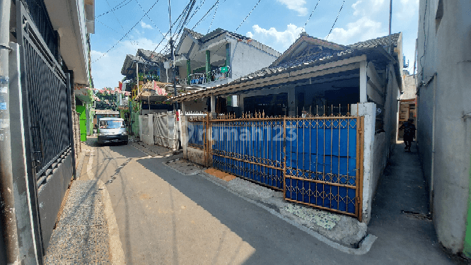 Rumah dan kontrakan nempel Terminal Kp Rambuta  dan LRT akses Tol 1