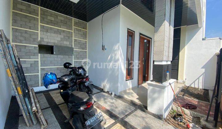 Rumah Dekat Jcm Dekat TVRI Jalan Magelang  2