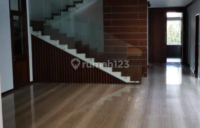 Rumah Minimalis Modern di Perumahan Elite Setraduta Bandung Utara 2