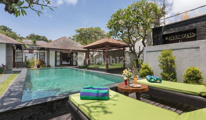 MURAH!! JARANG DAPAT VILLA DI SEMINYAK DENGAN HARGA SEGINI,,LOKASI DEKAT KE PANTAI 2